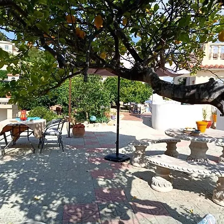 Holiday home Happy Casa Feliz
